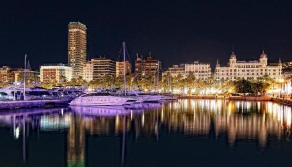 Centrum F Αλικάντε Εξωτερικό φωτογραφία